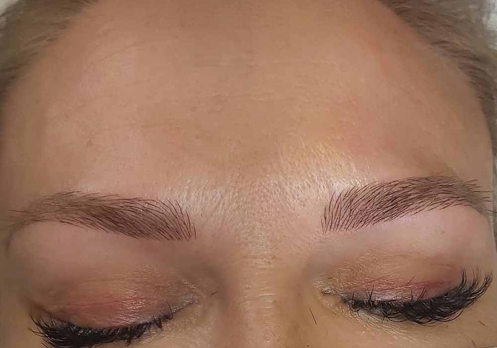 MIcroblading, Brow Ambitions